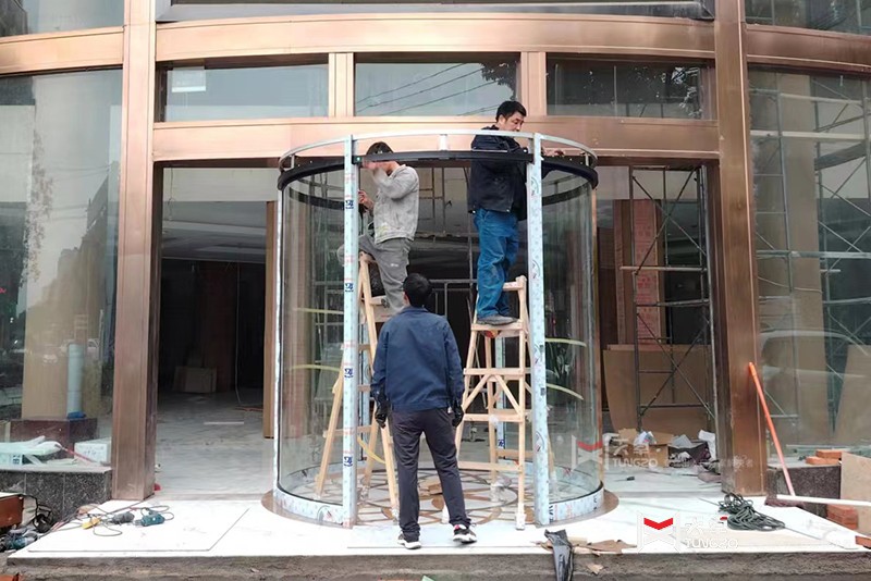 自動旋轉門不轉了是什么原因，怎么維修